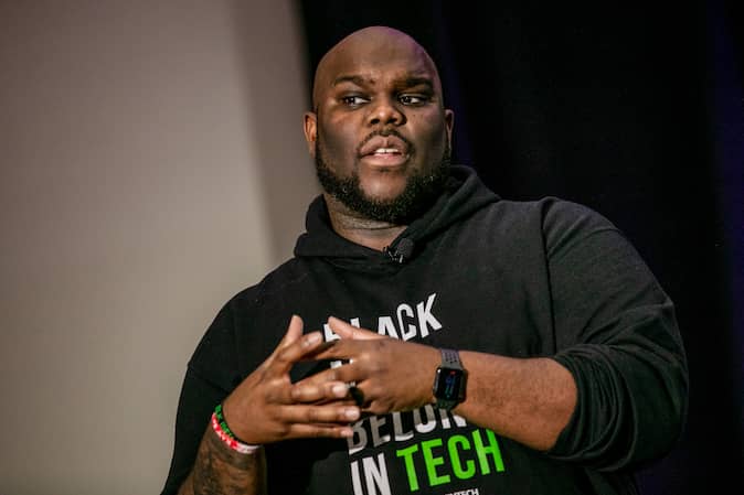 Kham Ward presenting at Workhuman Live