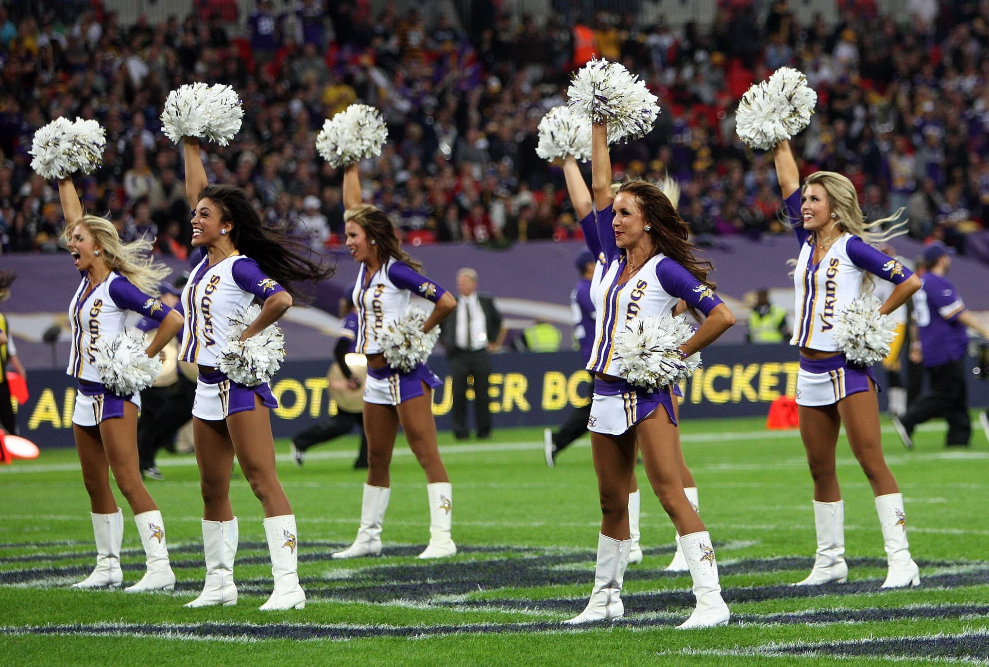 Whitney Vick cheerleading